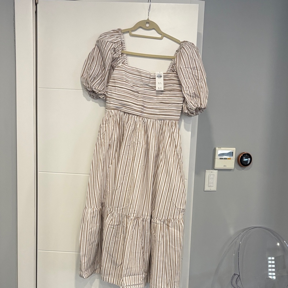 Abercrombie & Fitch Striped Maxi Dress - Cream and Brown